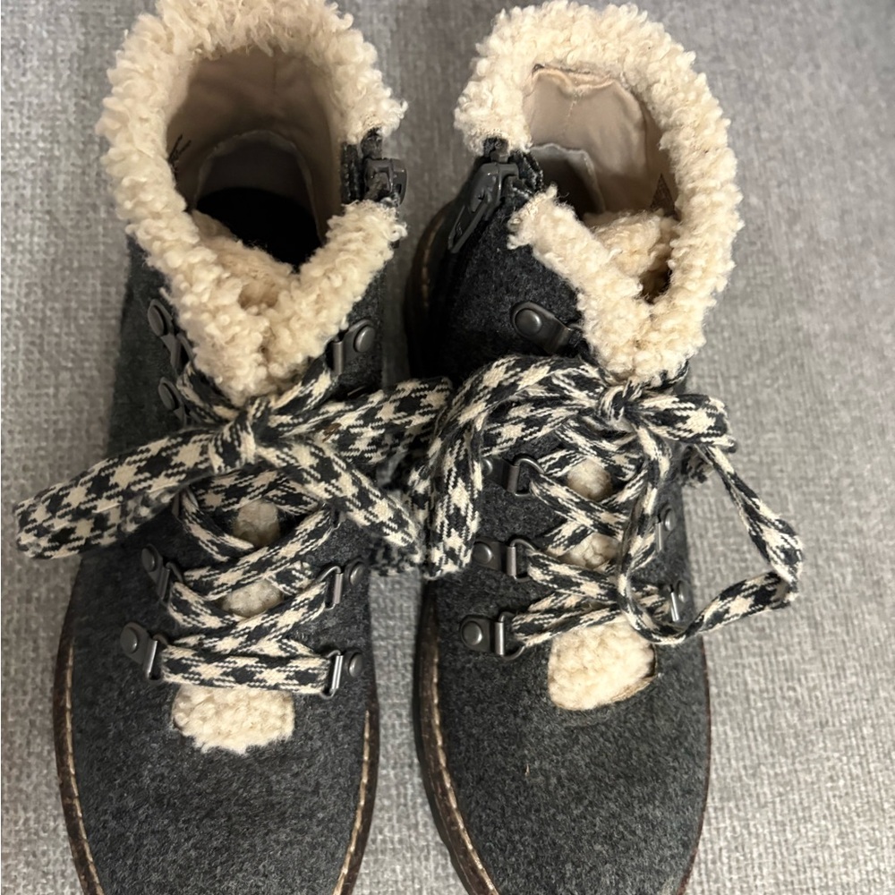 Madden NYC flannel boots size 6